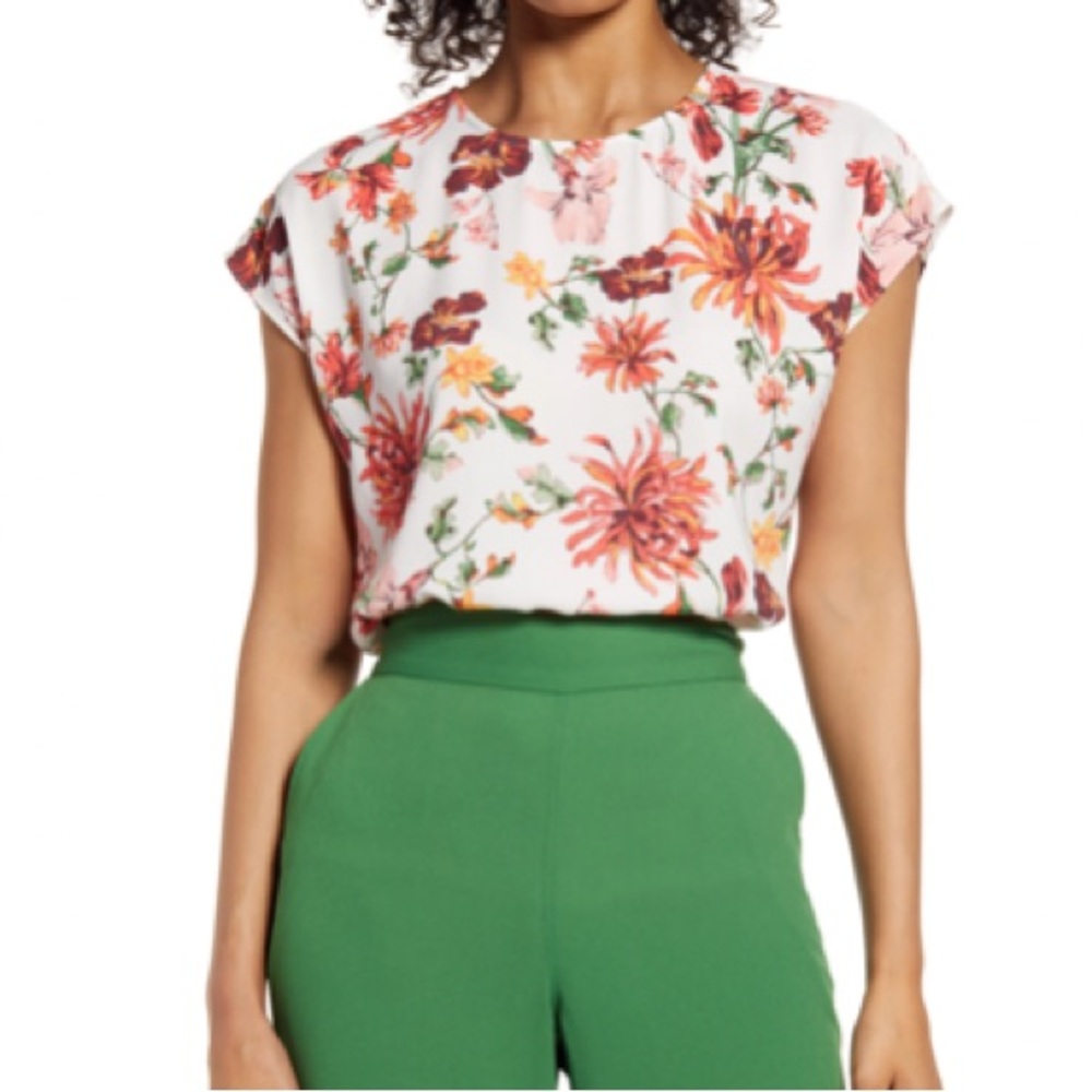 5/$25 🔴 Halogen | Cap Sleeve Blouse
Ivory-Pink Delila Floral | size medium